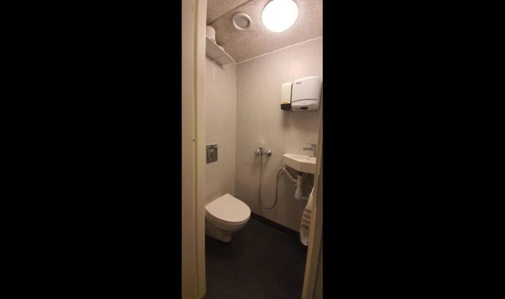 Toilet og bad